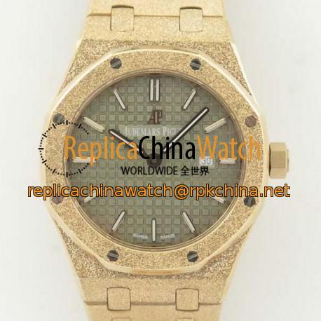 Replica Audemars Piguet Royal Oak Frosted Gold Quartz 33MM 67653 OM Rose Gold Green Dial Swiss 3132